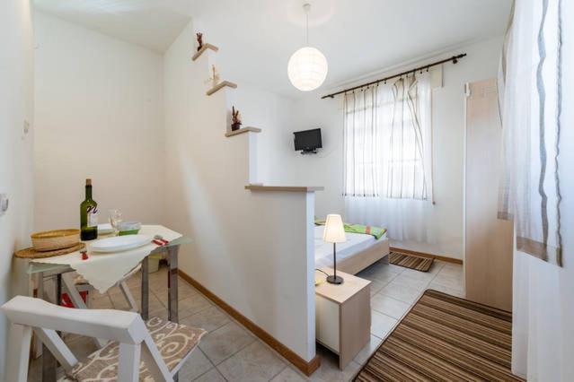 Apartments Lima Lazaneo Елса Экстерьер фото